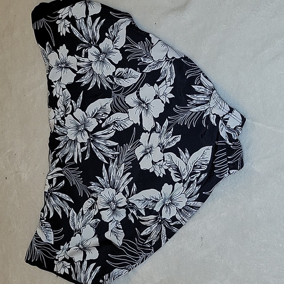 NWT Women's Size 1X(16W-18W) High waisted Swim bottom - Picture 4 of 4